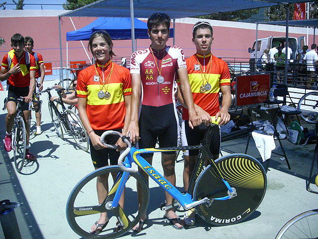 El concejal de deportes invita a los jumillanos a asistir a la gala del deporte y felicita a los premiados - 1, Foto 1