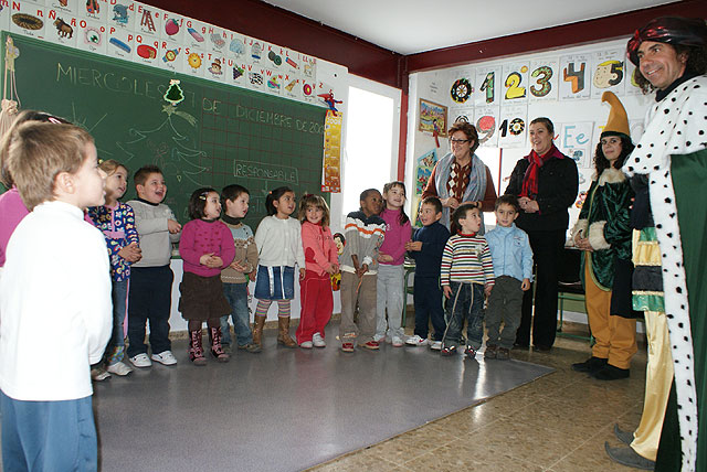 El cartero Real llega a Puerto Lumbreras para hacer entrega de las cartas de los Reyes Magos a los escolares - 2, Foto 2