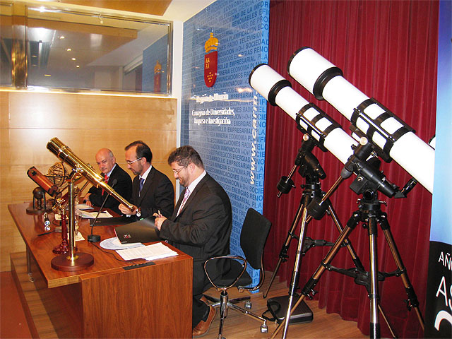 La Consejería de Universidades ofrece cien actividades para que 200.000 murcianos “experimenten el descubrimiento y el asombro de la Astronomía” - 1, Foto 1