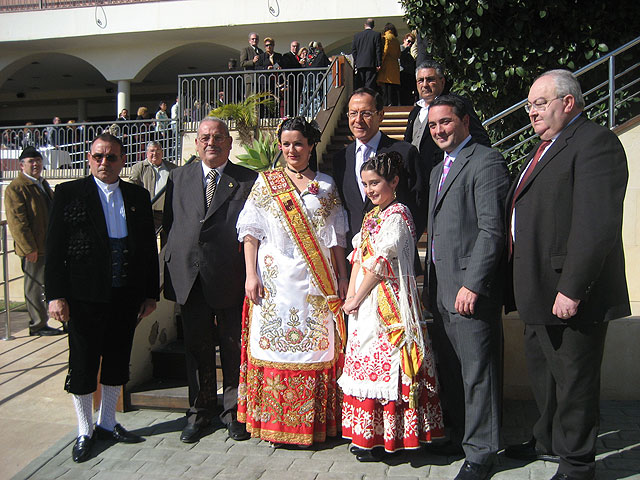 El Alcalde anima a las candidatas a Reina de la Huerta a disfrutar de los días de fiesta que vivirán hasta el Bando - 2, Foto 2