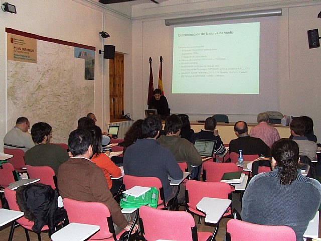 Técnicos  de varias comunidades autónomas se reúnen en Murcia para tratar el problema de los insectos forestales perforadores - 1, Foto 1