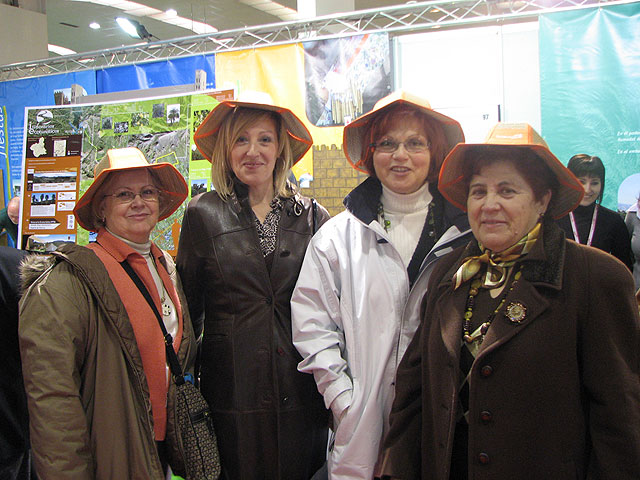 La Asociación de Amas de Casa tuvo representación en la XVIII Feria de Turismo de la Región –TURISMUR- celebrada en Torre Pacheco - 1, Foto 1