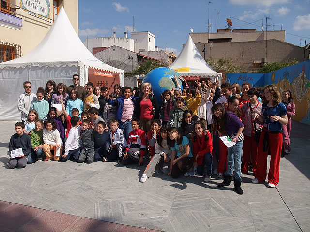 La IV Plaza de las Culturas utilizará la tolerancia y el respeto para explicar el fenómeno de la inmigración a los escolares de Santomera - 1, Foto 1