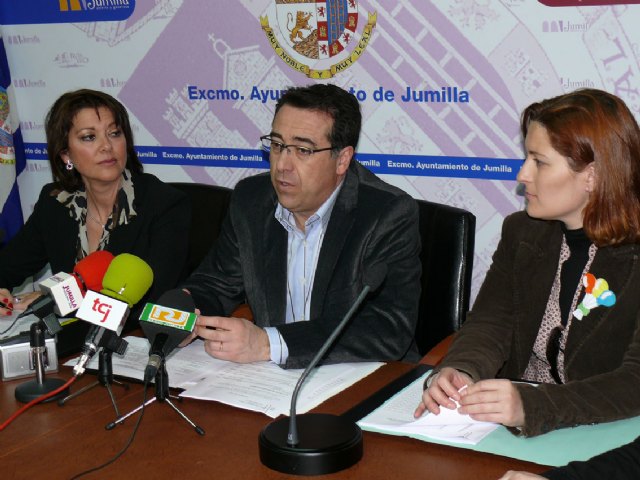 La Directora General de Centros se compromete con Jumilla en construir un nuevo colegio antes de 2013 - 3, Foto 3