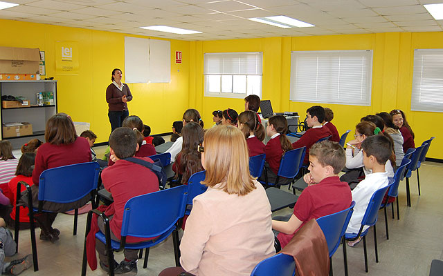 Los escolares torreños aprenden más sobre la gestión de residuos en el Ecoparque Municipal - 2, Foto 2