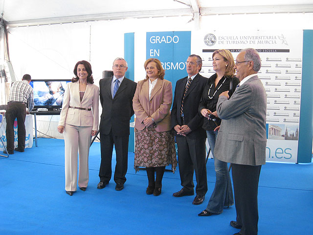 Turismo inaugura la I Muestra de Consorcios de la Región de Murcia donde muestra su riqueza - 1, Foto 1