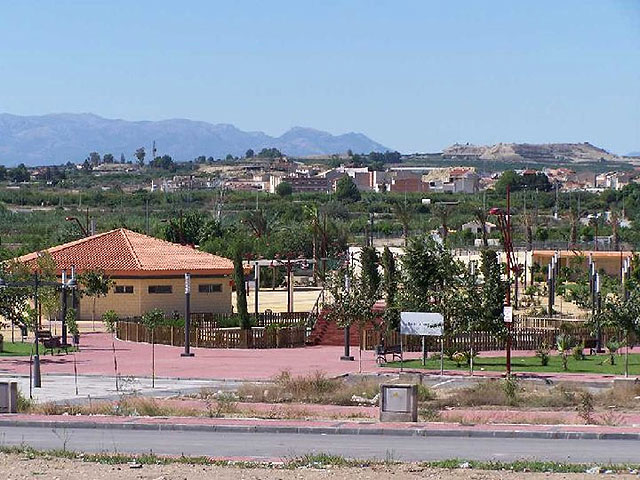 El mercado semanal de Lorquí se traslada al Parque de la Constitución - 1, Foto 1