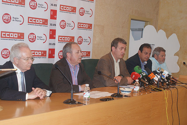 UGT y CCOO prestan su apoyo a la Iniciativa Legislativa Popular en defensa del Trasvase Tajo-Segura - 1, Foto 1