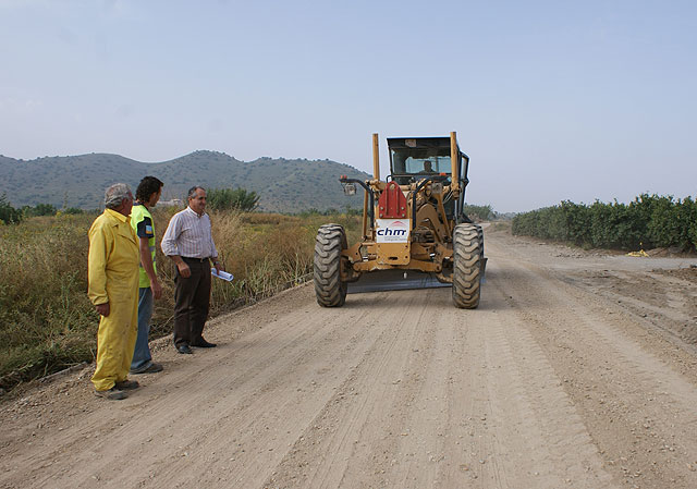 El Ayuntamiento de Puerto Lumbreras realiza obras de mejora y acondicionamiento de tres caminos rurales - 1, Foto 1