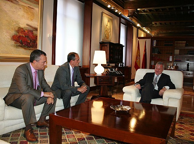 El nuevo presidente de HP visita a Valcárcel tras asistir a la XI edición de SICARM 2009 - 1, Foto 1