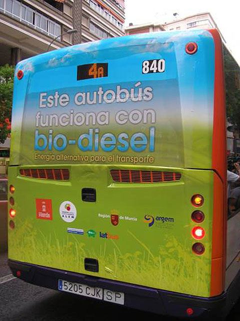 Los autobuses urbanos reducen aún más emisiones de CO2, tras el acuerdo alcanzado en la comisión que integran Ayuntamiento, ALEM y Latbus - 1, Foto 1