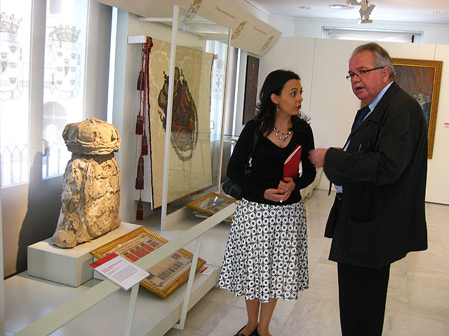 Una exposición conmemora el tercer centenario del nacimiento del Escudo de Murcia - 1, Foto 1