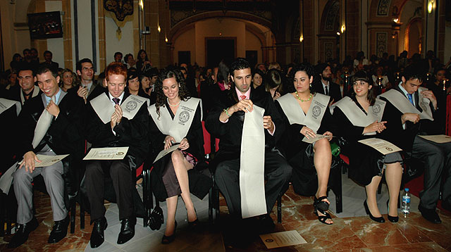 Nueva hornada de licenciados en Ciencias Sociales y de Comunicación en la UCAM - 1, Foto 1