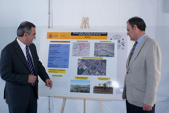 El delegado del Gobierno visita las obras del mejora del Enlace de Santa Catalina en la Autovía A-30 - 2, Foto 2