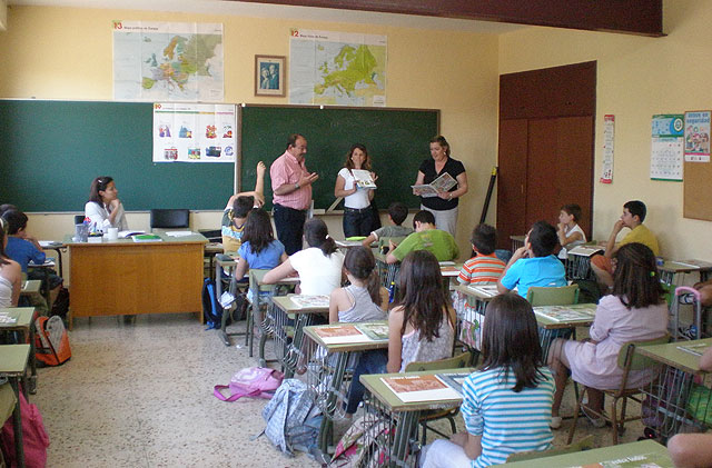 Puerto Lumbreras forma a los alumnos de primaria en materia de reciclaje y medio ambiente - 1, Foto 1