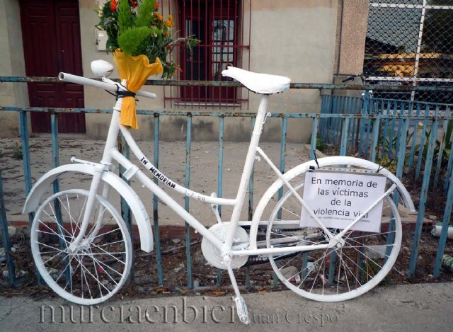 Murcia en Bici homenajea a ciclistas victimas de la violencia vial - 1, Foto 1