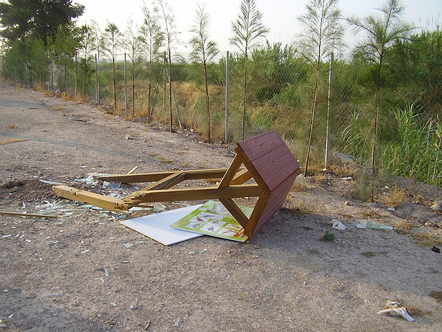 La CHS lamenta la actitud vandálica que ha provocado destrozos en la Contraparada - 1, Foto 1