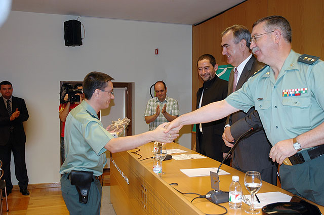 El Colegio Oficial de Biólogos de Murcia entrega el Premio Medio Ambiente al SEPRONA - 2, Foto 2