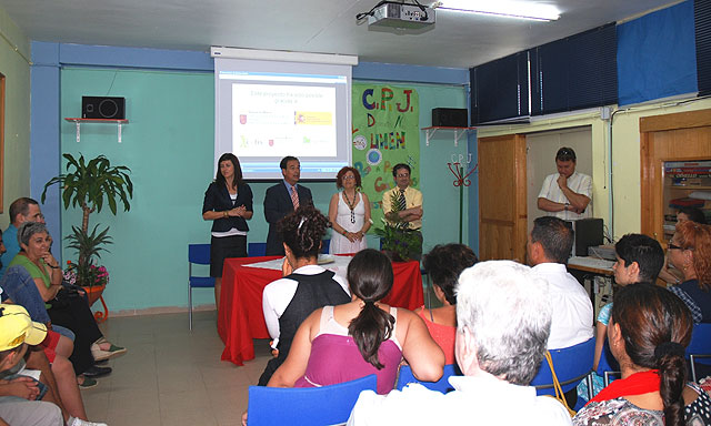 Bascuñana entrega los diplomas a los alumnos del Centro de Promoción Juvenil - 1, Foto 1