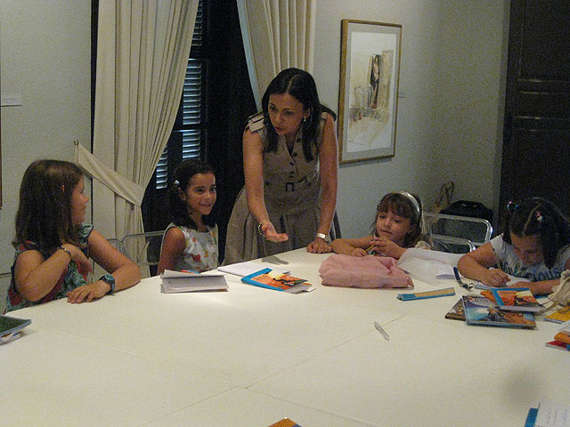 Treinta niños reciben su diploma del taller de Lectura y Escritura del Museo Ramón Gaya - 2, Foto 2