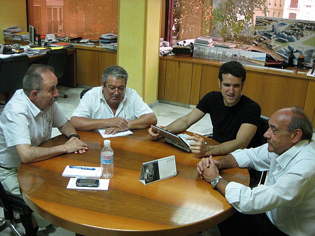 Urbanismo y el Colegio de Arquitectos presentan el proyecto Aleop! a Asociaciones de Vecinos y a las Juntas Municipales - 1, Foto 1