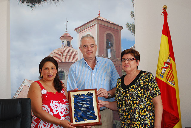 La Asociación  “Latinos por siempre” reconoce la labor del Ayuntamiento de Abarán - 1, Foto 1