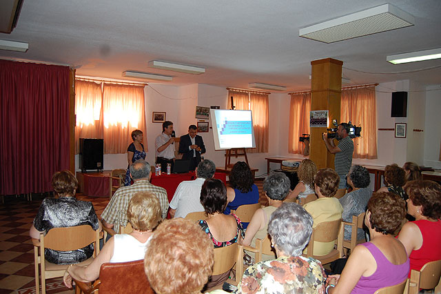 Conferencia: ‘Ayudas individualizadas, pensiones no contributivas y valoración de dependencia’ - 1, Foto 1