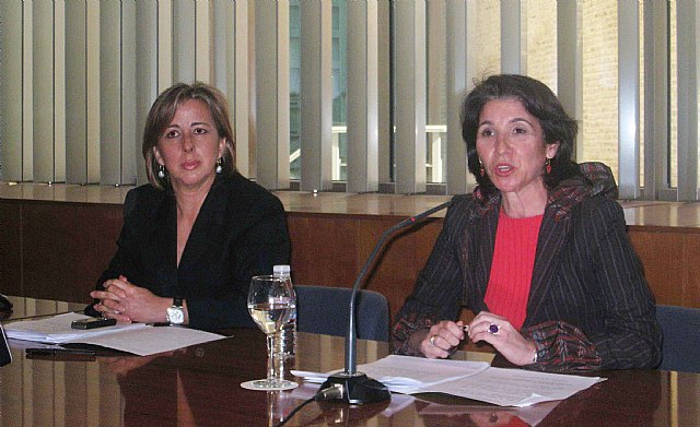 La Agencia Regional de Recaudación se consolida como organismo eficiente al renovar su certificación ISO 9001:2000 - 1, Foto 1