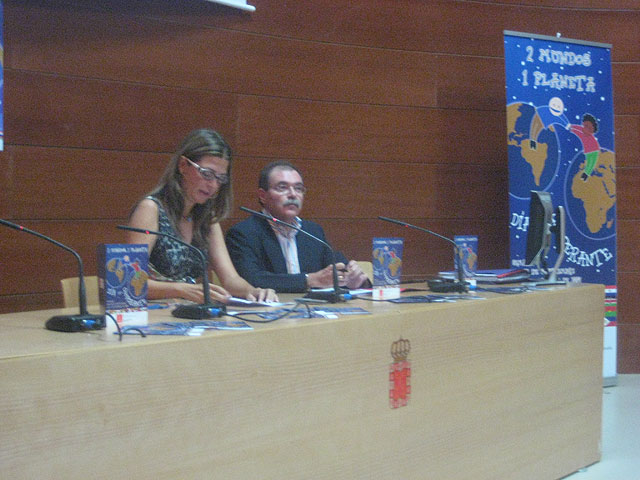 Murcia rinde homenaje a las personas que trabajan en países en vía de desarrollo - 3, Foto 3