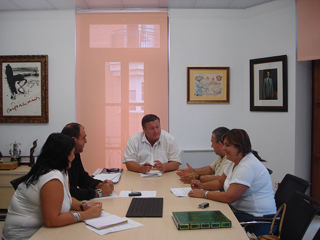 Continúan los preparativos ante las próximas fiestas del Rosario - 1, Foto 1