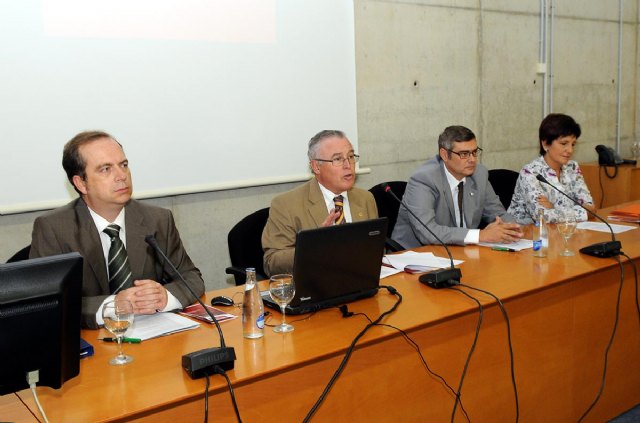 Las jornadas sobre riesgos laborales y género estudian la prevención en universidades - 1, Foto 1