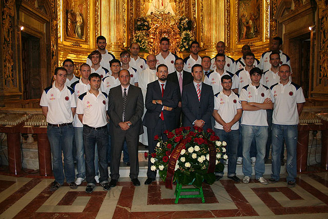 El CB Murcia realiza la Ofrenda Floral a la Virgen de la Fuensanta - 1, Foto 1