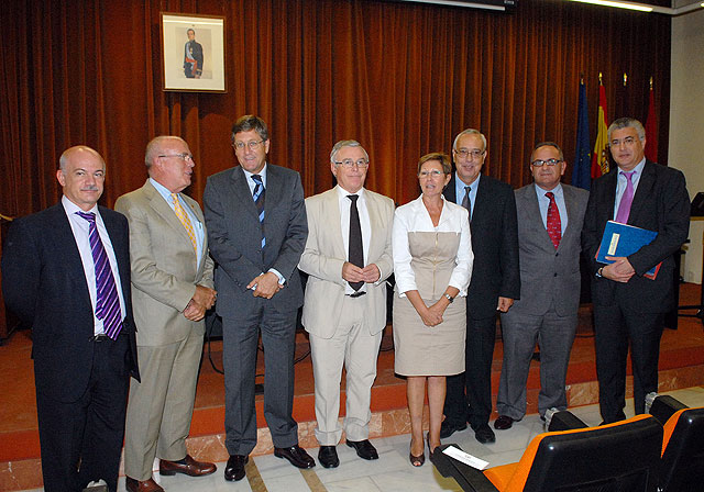 Eduardo Osuna, Antonio López Cabanes, Juan Bernal, José Antonio Cobacho, Concepción Palacios, Gregorio Sánchez, Antonio Rouco y José Vicente Rodríguez, Foto 1