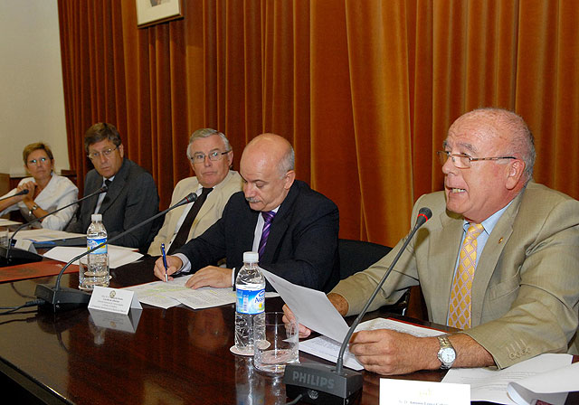 Las facultades de Química, Veterinaria y Comunicación y Documentación de la UMU reciben certificados de calidad de la ANECA - 2, Foto 2