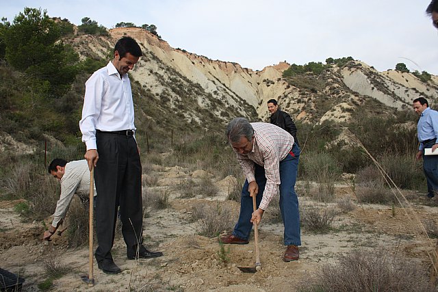 Agricultura expide 45 nuevos certificados de Compensación Ambiental de Emisiones a la Asociación de Jóvenes Empresarios - 2, Foto 2