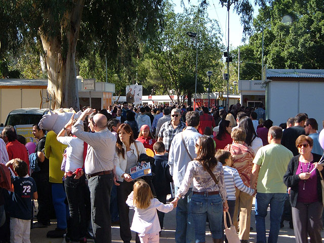 La muestra, que concluye hoy, ha registrado una afluencia de más de 20.000 visitantes al día, Foto 1