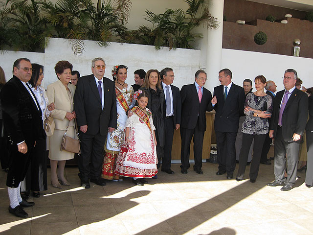 La Federación de Peñas Huertanas premia la labor del Ayuntamiento en las Fiestas de Primavera - 1, Foto 1