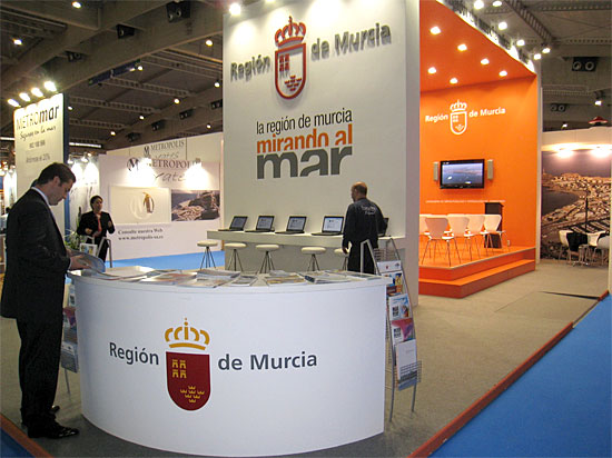 La Comunidad promociona las infraestructuras marítimas de la Región en el Salón Náutico Internacional de Barcelona - 1, Foto 1