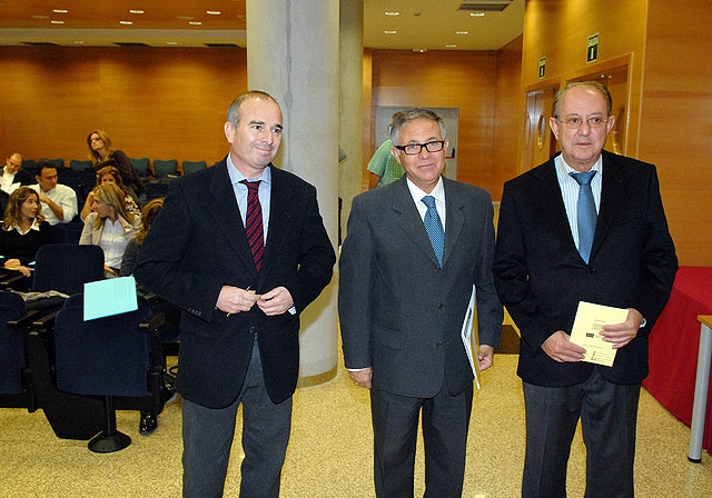 La Escuela de Práctica Jurídica de la UMU inaugura el curso de desarrollo sostenible - 2, Foto 2