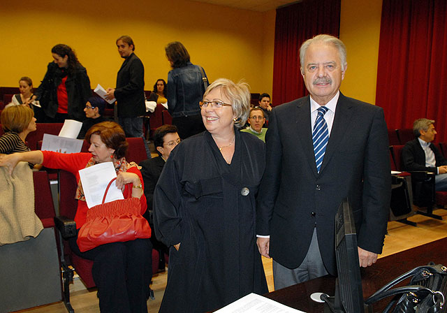 Un catedrático de la Universidad Complutense ofreció una conferencia sobre la retórica en la literatura - 1, Foto 1