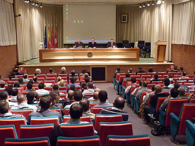 Más de 200 profesionales asisten a la Jorna da Internacional de Transporte de Mercancías Peligrosas - 1, Foto 1