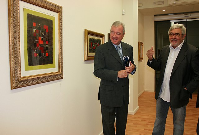 Valcárcel visita la exposición 'Espacio Recogido' del pintor Marcos Salvador Romera - 1, Foto 1