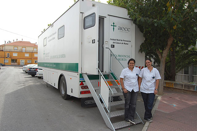 La campaña de prevención  contra el cáncer de mama volvió a Lorquí un año más - 1, Foto 1