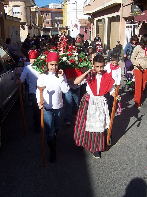 Los alumnos de los colegios “Reina Sofía” y “Santa Eulalia” celebran sendas romerías en honor a la patrona, Foto 4