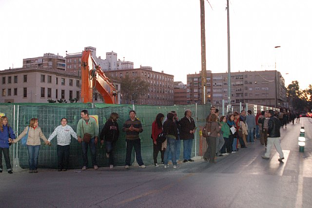 Nuevo abrazo multitudinario a San Esteban - 1, Foto 1