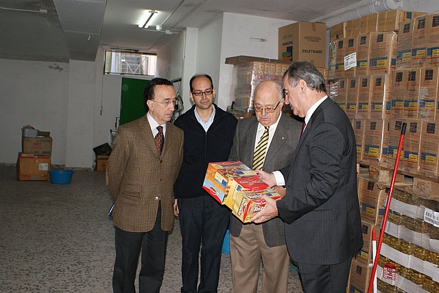 González Tovar se reúne con Jesús Abandonado para la entrega de 531.282 euros de alimentos - 1, Foto 1