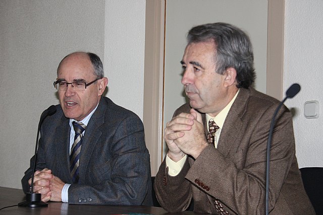 Agricultura comprueba que el apoyo mecánico al aclareo de flores y frutos en albaricoqueros y melocotoneros abarata su coste de producción - 1, Foto 1