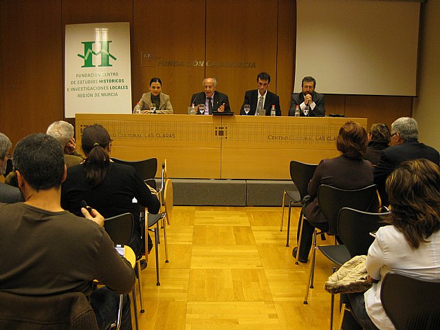 Barnuevo presenta el libro ‘Bosquejo Histórico Jurídico del Consejo de Hombres Buenos de la Huerta de Murcia’ - 2, Foto 2