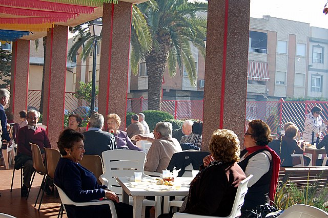 El Hogar del Pensionista de Alguazas organiza su tradicional comida navideña - 3, Foto 3