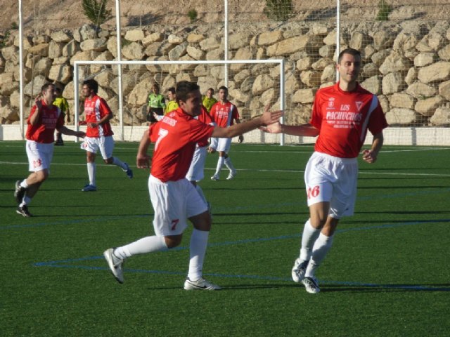 El equipo Antonio Fuentes Méndez arrebata el quinto puesto de la Liga de Fútbol Aficionado Juega limpio al equipo Hamburguesería Tara - 3, Foto 3